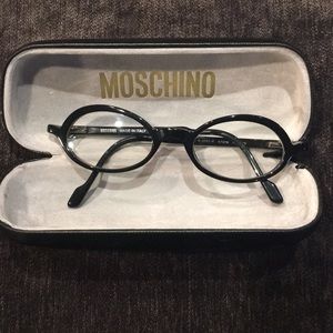 Moschino glasses